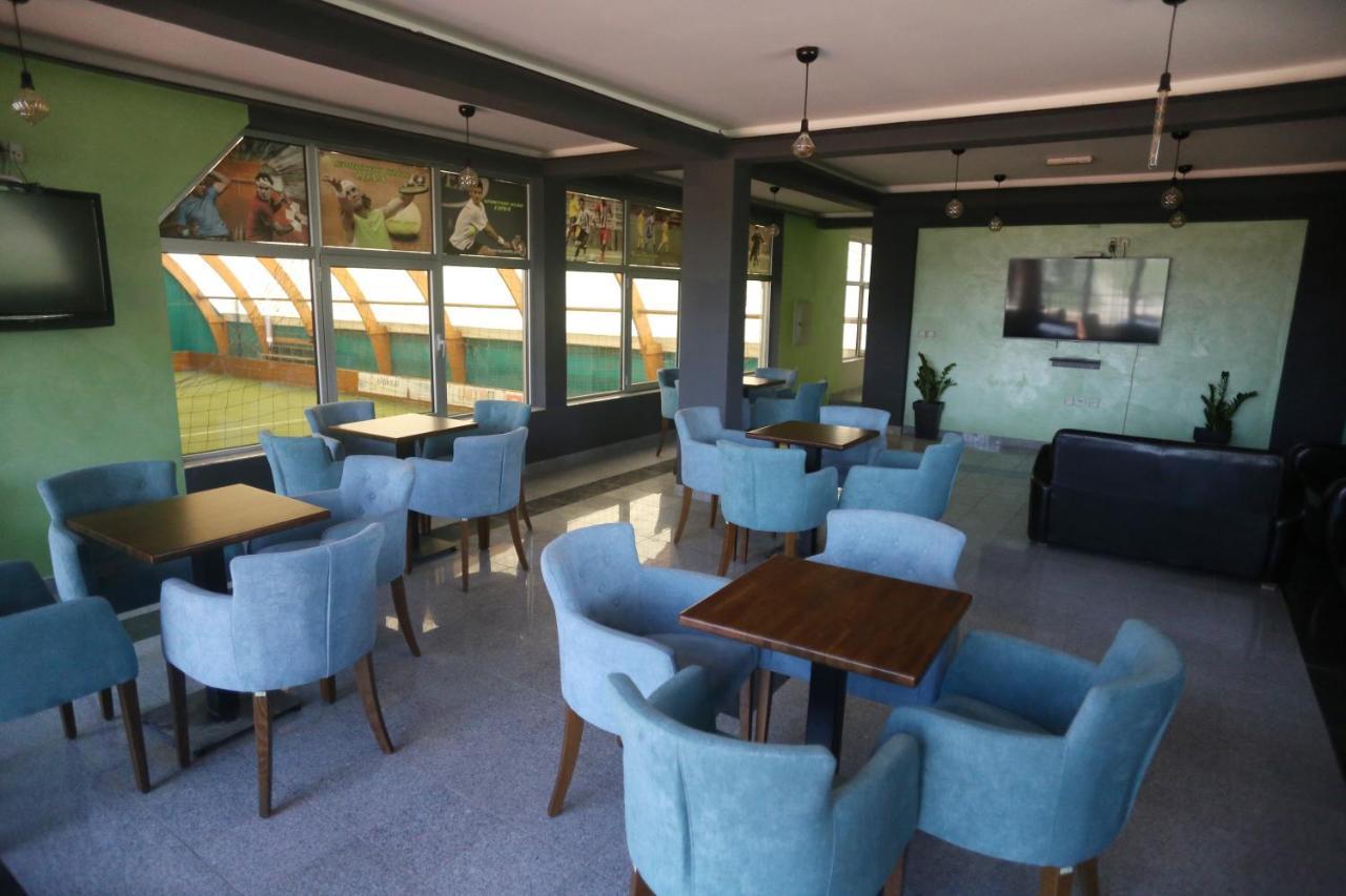 Luna Apartment โนวีปาซาร์ ภายนอก รูปภาพ