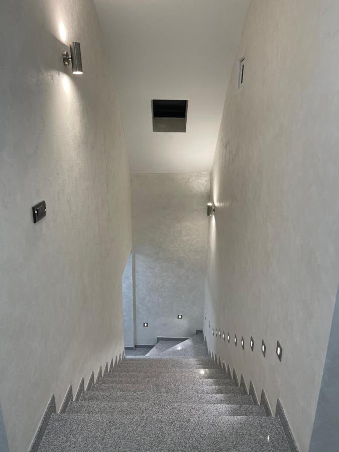 Luna Apartment โนวีปาซาร์ ภายนอก รูปภาพ
